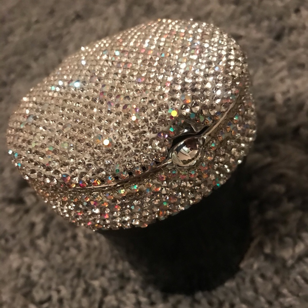 Diamond studded, car ash tray